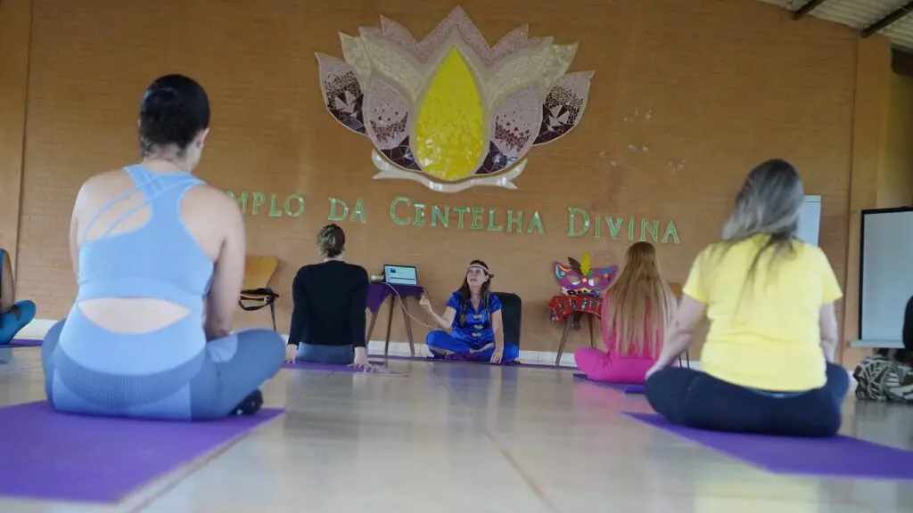 Retiro Espiritual para Mulheres | Cura Quântica do Feminino – Jul 2025 5 Retiro Espiritual de Silêncio